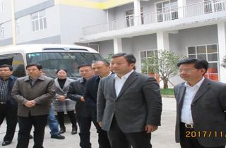 常德市(shì)曹市(shì)長(cháng)一(yī)行(xíng)參觀湖(hú)南(nán)萌恒