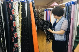 江北(běi)區(qū)委書(shū)記來(lái)訪萌恒洪塘園區(qū)