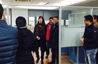 花(huā)邊和(hé)制(zhì)造業(yè)開(kāi)工(gōng)