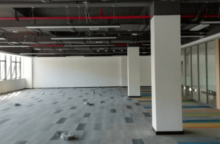 公司領導集體(tǐ)參觀考察 萌恒鎮海(hǎi)總部大(dà)樓工(gōng)程樣闆間(jiān)